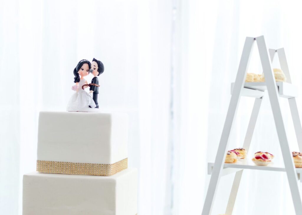 見出し
織田裕二と嫁・野田舞衣子さんとの結婚生活と子供について
イメージフリー素材画像