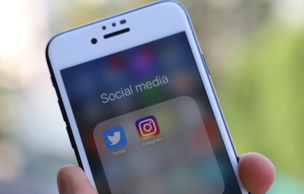 見出し
安達結希くんの父親（継父？）の弟説はどこから出た？SNS情報の出どころ
イメージ画像